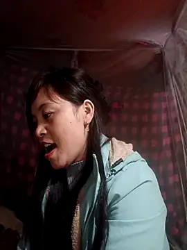 Alice-567 Adlı Modelin Canlı XXX Sohbeti