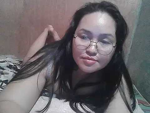 yummy_jyra02167 Webcam-Show