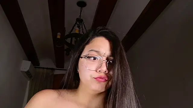 Chatroom XXX en direct de SelenaBlumX