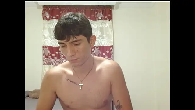 ChicoMaloFfF লাইভ XXX চ্যাট