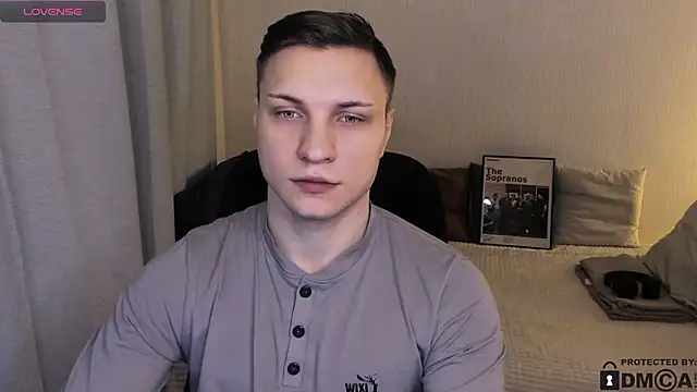 handsome_guy01 élő XXX-chatje