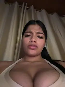 AgathaGeorgiou live XXX chat