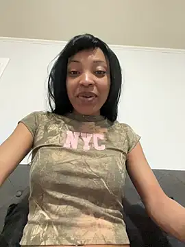 Queenkimi777 Live XXX Chat