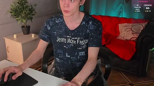 Brad_Myles: онлайн-секс-чат