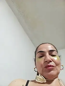 MaryRoze_ élő XXX-chatje