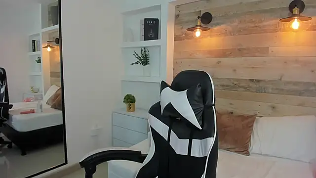 elaia_callen: вебкам-шоу