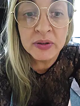 bellafortune51 live XXX chat