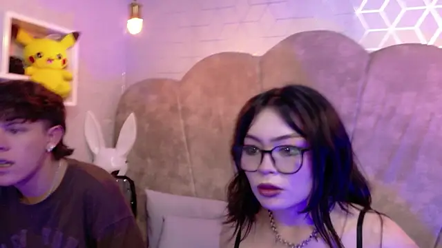 LilithAndLucifer69's Live XXX Chat