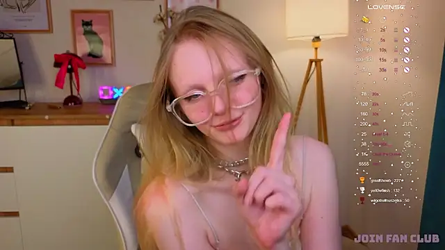 evangel1ne élő XXX-chatje