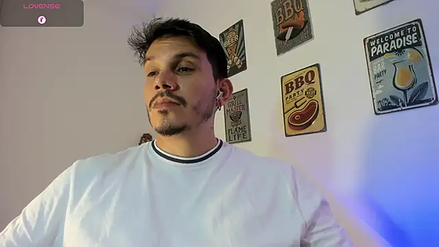 alejandro_stark's Live XXX Chat