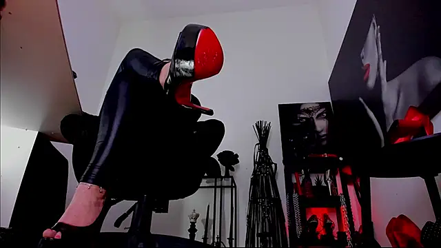 MistressDemisweet's Live XXX Chat