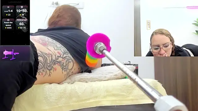 Chatroom XXX en direct de Paulina_Davis_