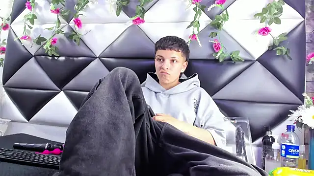 Chatroom XXX en direct de Megan_Thompson_