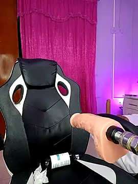 LunaaRosse Chat XXX in diretta