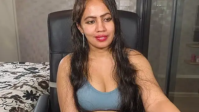 XXX chat uživo modela FannyXhot