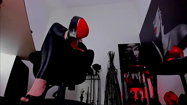 MistressDemi Live XXX-Chat