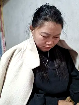 yoowwmr's Webcam Show