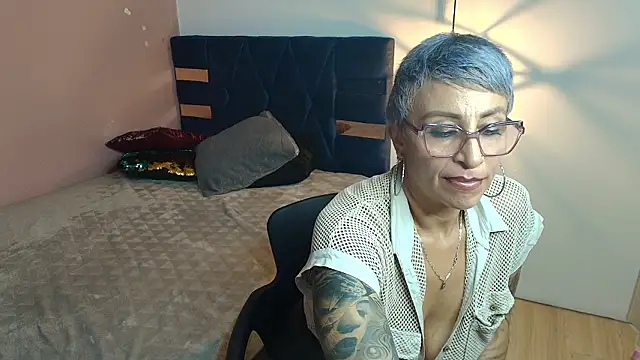 Charlotte__Gray 라이브 XXX 채팅