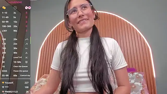 NayeCloud – Naživo XXX chat