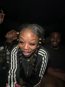 sevynsexysinss' Live XXX Chat