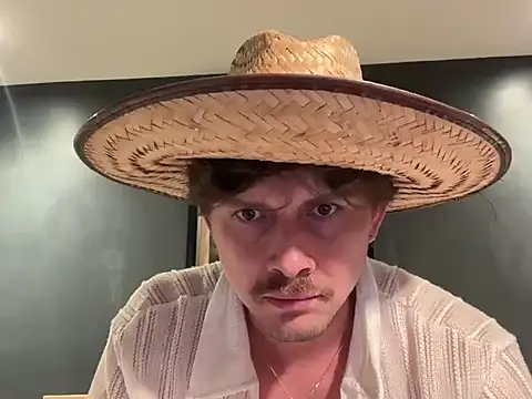 mcklister_kinky_feets' Webcam Show