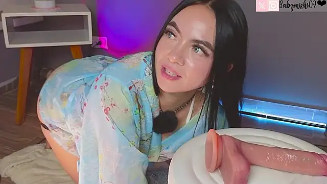 Babymishi 라이브 XXX 채팅