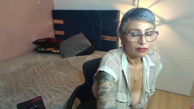 Charlotte__Gray Chat XXX live