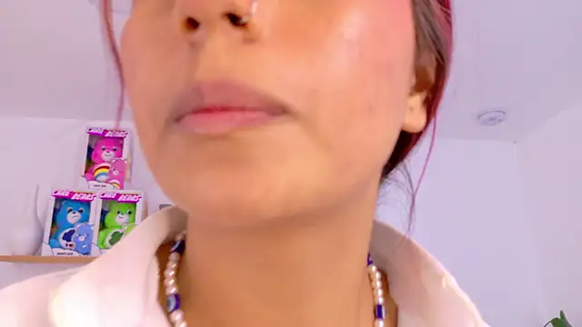 XXX chat uživo modela emily_bank