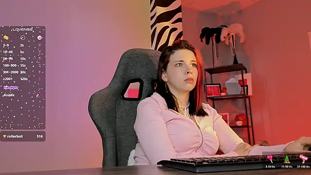 AliceSunday élő XXX-chatje