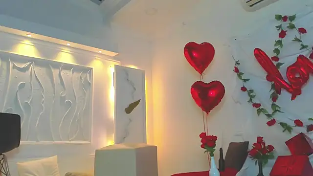 abril_tounson Adlı Modelin Canlı XXX Sohbeti