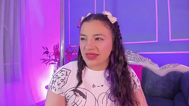 Chatroom XXX en direct de TaraTaylorr