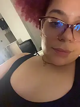 Leyah__'s Live XXX Chat