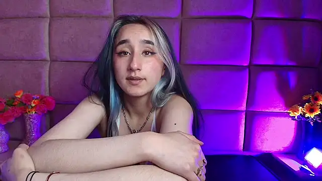 Chatroom XXX en direct de CharlotteStuart