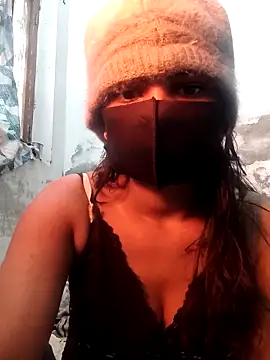 Pokazy przed kamerką – Cutie_doly