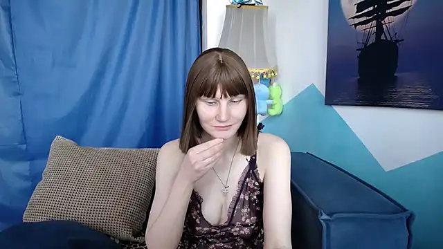 cornflower_mm élő XXX-chatje