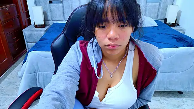 laureentt_ Live XXX Chat