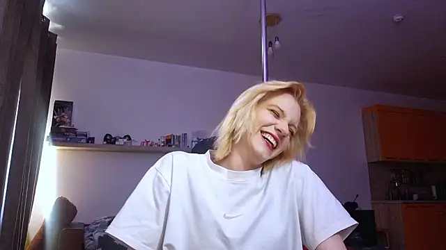 AuraNevera élő XXX-chatje