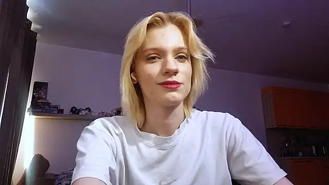 AuraNevera's Webcam Show