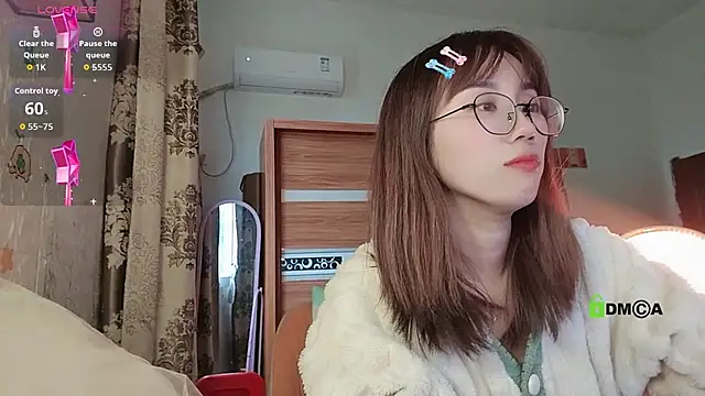 Czat XXX na żywo – Lili_666