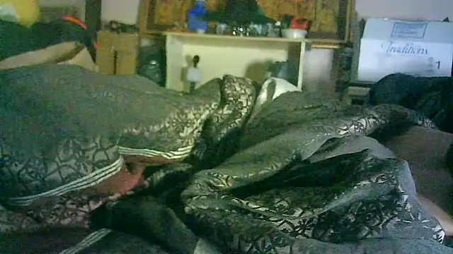 ON3YOULLN3VER_FIR3 Chat XXX in diretta