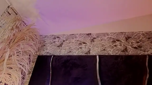 Estrella05_ 即時 XXX 聊天