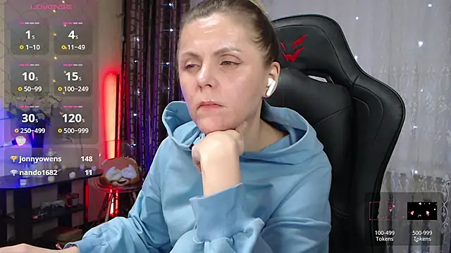 JessieOMays' Live XXX Chat