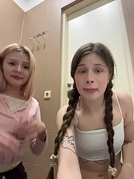 mmelicious élő XXX-chatje