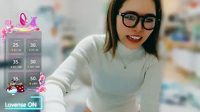 Miyuuu_ élő XXX-chatje