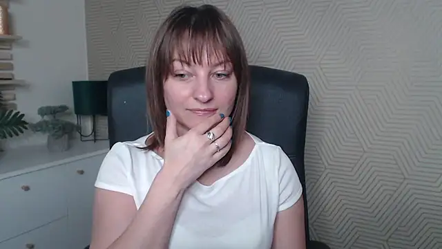 angelaSamt 即時 XXX 聊天