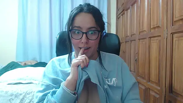 Venus_cat_ 即時 XXX 聊天