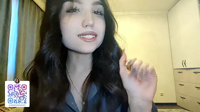 دردشة Qwami_Amie الجنسية المباشرة