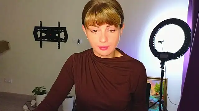 دردشة _comefeelme_ الجنسية المباشرة