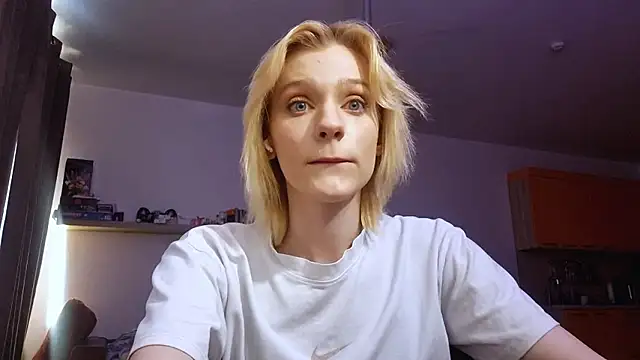 AuraNevera élő XXX-chatje