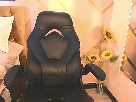 Dakashyten Live XXX Chat